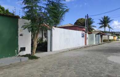 Imagem: A casa possui 3 Dormitórios, 2 Banheiros, 3 Vagas na garagem