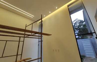 Imagem 13: Casa de alto padrão a venda no Jardim Balneário Meia Ponte, possui 360m² de lote e 185m² c