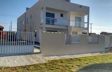 Imagem: A casa em condomínio possui 2 Dormitórios, 3 Banheiros, 2