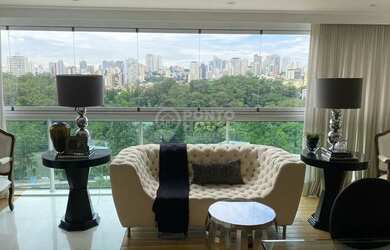 Imagem: O apartamento possui 4 Dormitórios, 5 Banheiros, 4 Vagas na