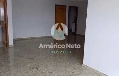 Imagem: O apartamento possui 3 Dormitórios, 1 Banheiro, 4 Vagas na
