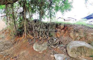 Imagem: O terreno possui 493m² de Área, Imóvel novo e está localizado