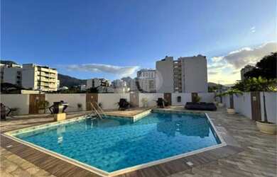 Imagem: O apartamento possui 2 Dormitórios, 3 Banheiros, 1 Vaga na