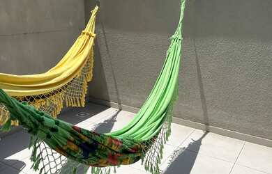 Imagem: O apartamento possui 2 Dormitórios, 1 Banheiro, 2 Vagas na