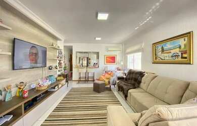 Imagem 2: Apto 03 quartos, suíte, +150m², mobiliado, leste/norte, box para carro. Sacada de frente.