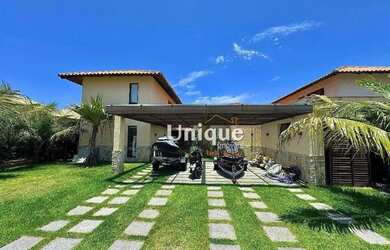 Imagem: A casa em condomínio possui 4 Dormitórios, 5 Banheiros, 5