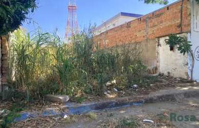 Imagem: O terreno possui 336-0m² de Área e está localizado em Centro