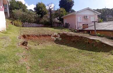 Imagem 6: Terreno 300 M², pronto para construir, localizado no Bairro Dutra Gramado...