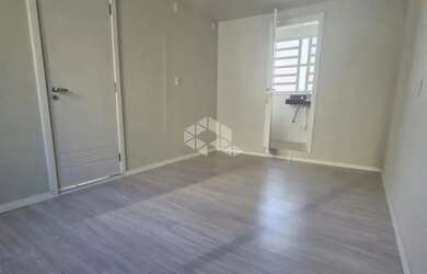 Imagem 9: Cobertura de 2 quartos no bairro Menino Deus em frente ao Parque Marinha...