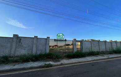 Imagem: O terreno possui 4.000m² de Área e está localizado em Sítios