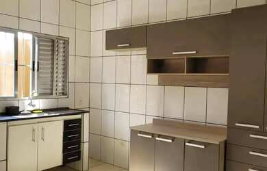 Imagem: A casa em condomínio possui 2 Dormitórios, 2 Banheiros, 1