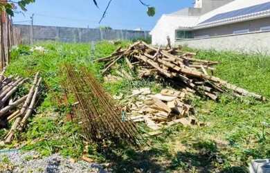 Imagem: O terreno possui 360m² de Área e está localizado em Pontinha