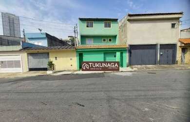 Imagem: A casa possui 3 Dormitórios, 3 Banheiros, 5 Vagas na garagem