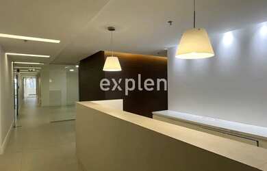 Imagem: O depósito possui 4 Vagas na garagem, 1.119m² de Área e