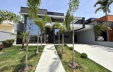 Imagem: A casa em condomínio possui 4 Dormitórios, 5 Banheiros, 4