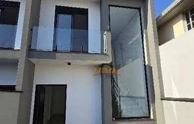 Imagem: A casa à venda possui 3 Dormitórios, 3 Banheiros, 2 Vagas