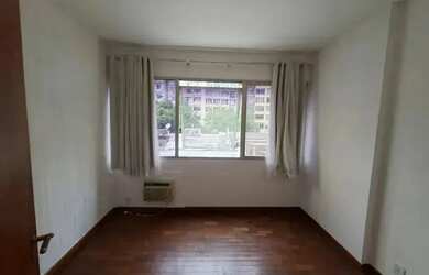 Imagem: O depósito possui 1 Vaga na garagem, 35m² de Área e está