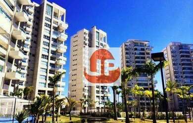 Imagem: O apartamento possui 4 Dormitórios, 4 Banheiros, 5 Vagas na