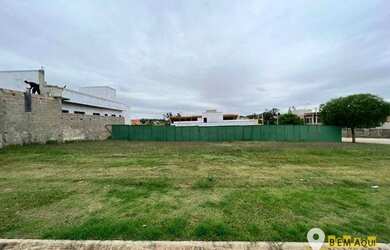 Imagem: O terreno à venda possui 454m² de Área e está localizado