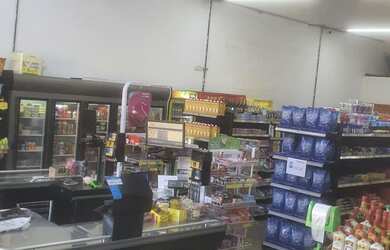 Imagem 1: Emporio padaria sacolao. 180m² de Áreae2 Vagas na garagem