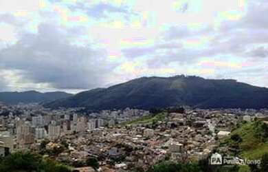 Imagem 2: Casa com 4 dormitórios à venda, 1000 m² por R$ 2.000.000,00 - Alto...