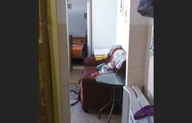 Imagem: A casa possui 1 Dormitório, 1 Banheiro, 37m² de Área e está