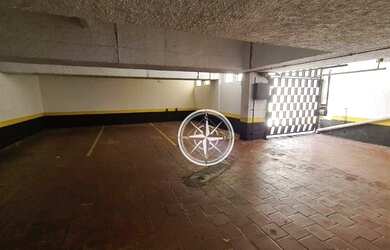 Imagem 8: PREDIO MONOSUÁRIO NA REGIAO DA PAULISTA, AO LADO DO METRÔ