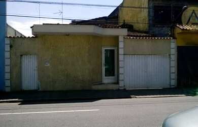 Imagem: A casa possui 3 Dormitórios, 3 Banheiros, 1 Vaga na garagem