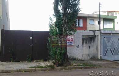 Imagem: O terreno possui 440m² de Área e está localizado em Vila