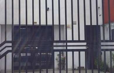 Imagem: O depósito possui 1 Vaga na garagem e 190m² de Área e está