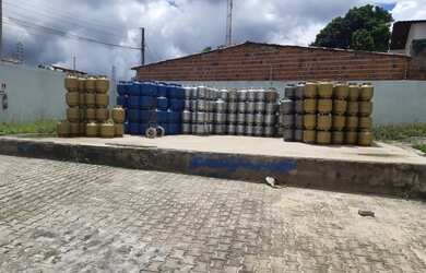 Imagem 7: Vendo revenda de gás. 