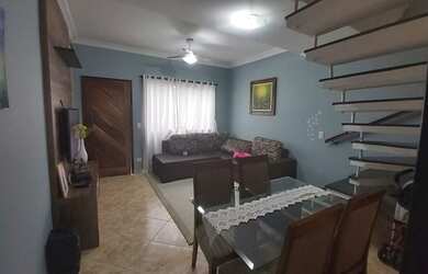 Imagem: A casa possui 2 Dormitórios, 1 Banheiro, 1 Vaga na garagem