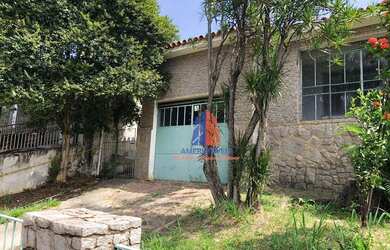 Imagem: O depósito possui 243m² de Área e está localizado em Centro