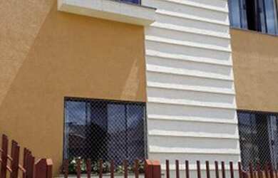 Imagem: O apartamento possui 2 Dormitórios, 1 Banheiro, 2 Vagas na