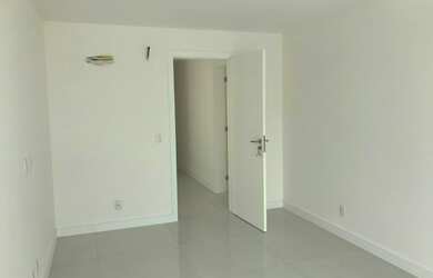 Imagem 5: Casa de condomínio com 280 metros 4 quartos sendo 4 suítes no Recreio...