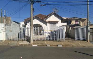 Imagem: O depósito possui 4 Vagas na garagem e 175m² de Área e está