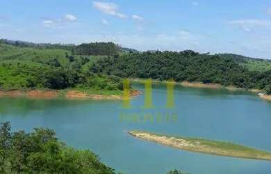 Imagem: O terreno possui 254.100m² de Área e está localizado em