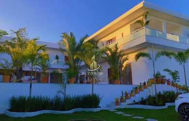 Imagem: A casa possui 5 Dormitórios, 5 Banheiros e 560m² de Área