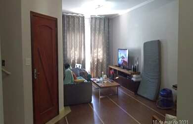 Imagem: A casa possui 3 Dormitórios, 1 Banheiro, 3 Vagas na garagem