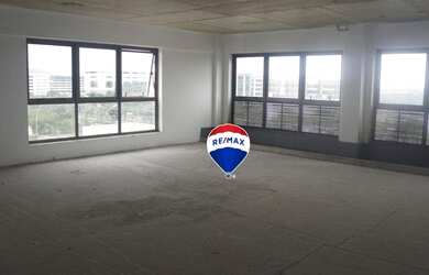 Imagem: O depósito possui 2 Vagas na garagem, 75m² de Área e está