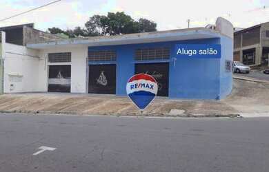 Imagem: O depósito possui 5 Vagas na garagem, 242m² de Área e está