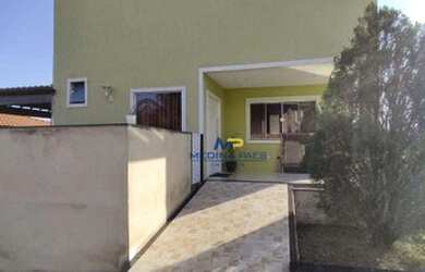 Imagem: A casa em condomínio possui 3 Dormitórios, 2 Banheiros, 1