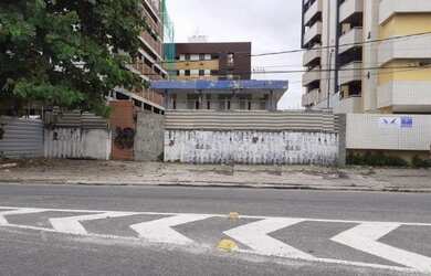 Imagem: O terreno possui 750m² de Área e está localizado em Bessa