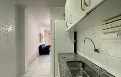 Imagem: A casa possui 3 Dormitórios, 1 Banheiro, 2 Vagas na garagem