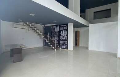 Imagem: O depósito possui 8600m² de Área e está localizado em São