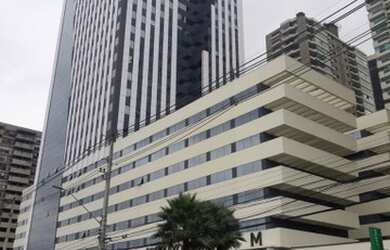 Imagem: O depósito possui 1 Vaga na garagem e 49m² de Área e está