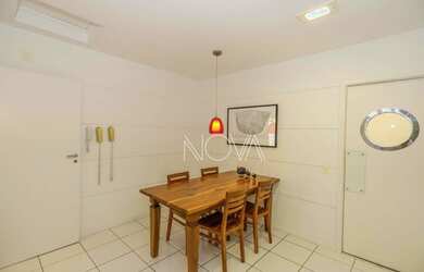 Imagem 2: ITANHANGÁ Casa. Piscina, Churrasqueira, 450m² de Áreae4 Vagas na garagem