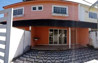 Imagem: A casa em condomínio possui 3 Dormitórios, 3 Banheiros, 2