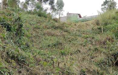 Imagem: O terreno possui 977m² de Área e está localizado em Sans