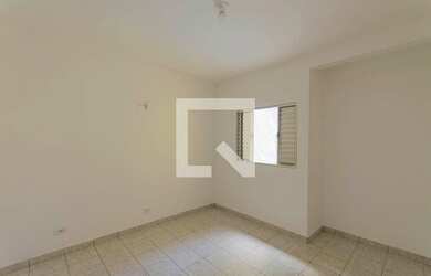 Imagem: A casa possui 1 Dormitório, 1 Banheiro, 43m² de Área e está